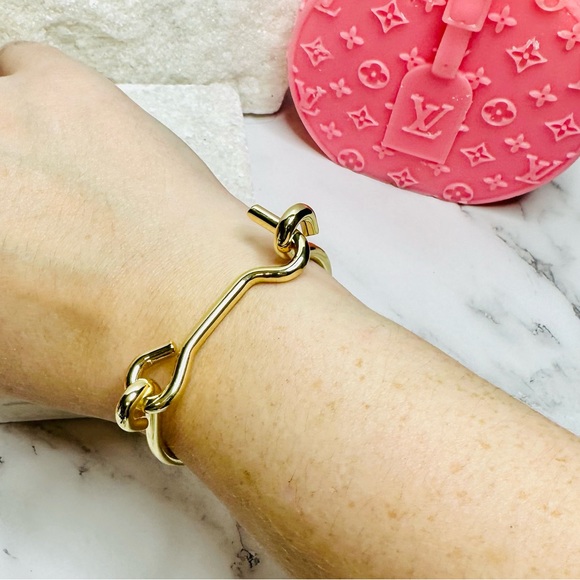 NEW! Jules Smith 14k Gold Plated Americana Lock Bracelet - Picture 6 of 9